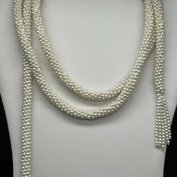 Long pearl rope necklace - Picture 3 of 4